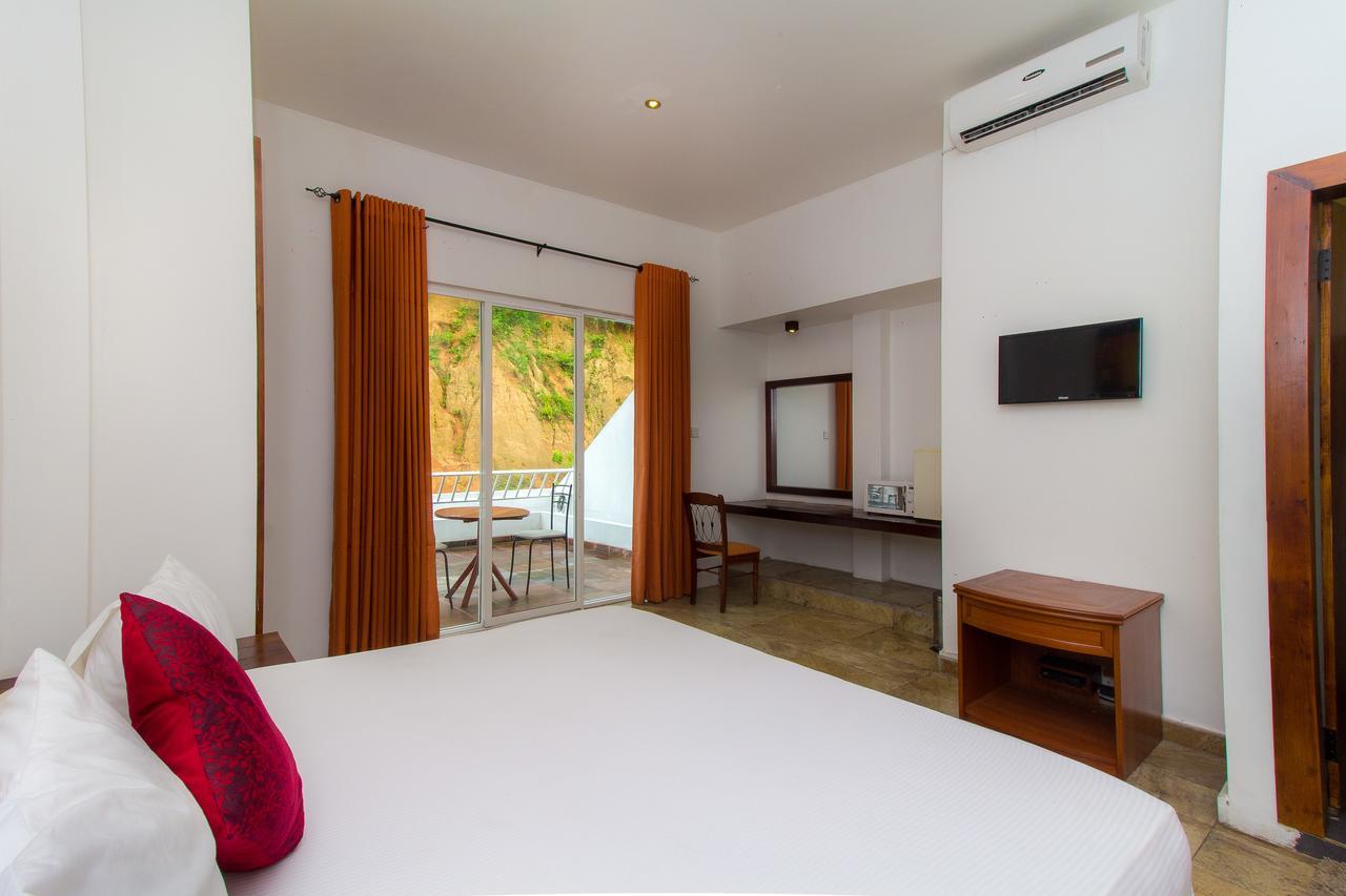 Sleek Hotel Kegalle Exterior photo